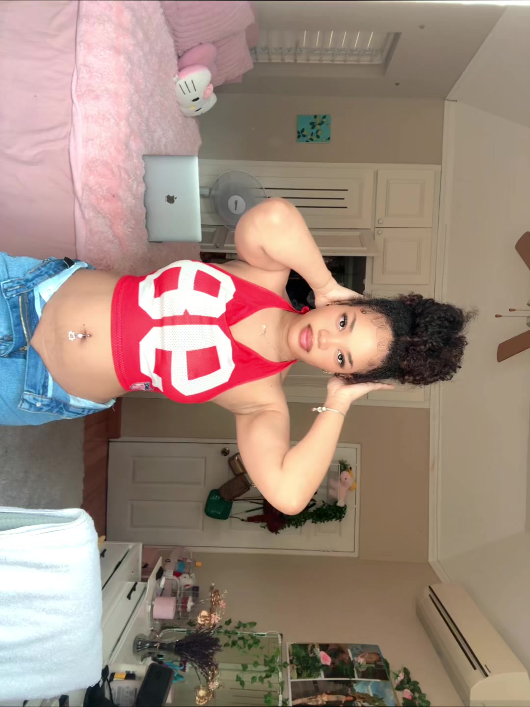 @Ona🍒