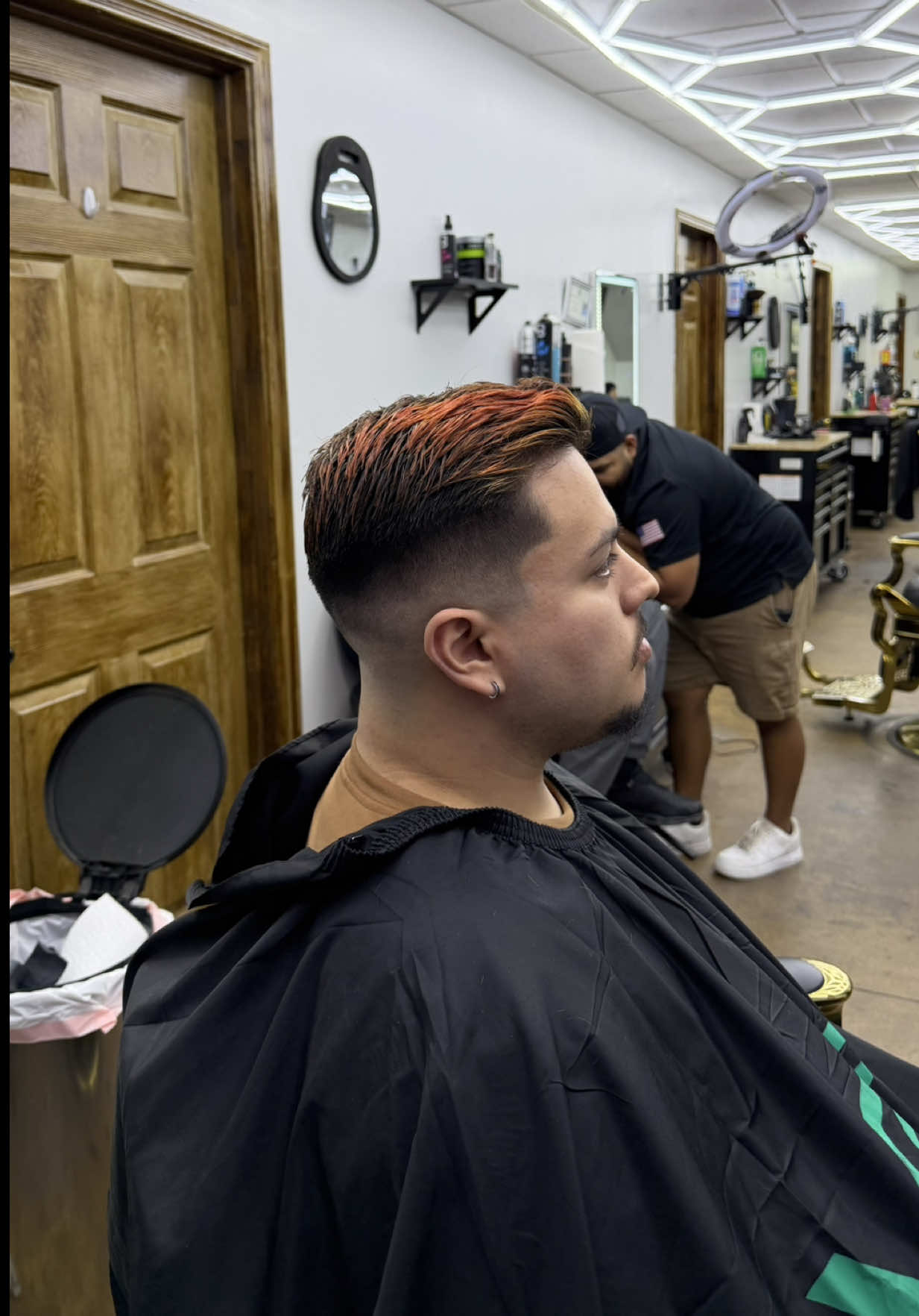 @Jisai Barber