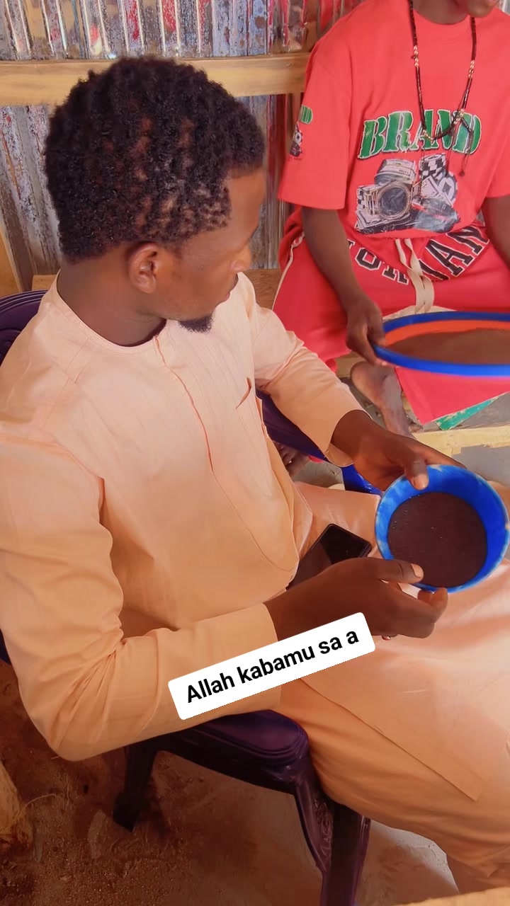 @👑ƘÏŇĢ/ÆƁƁÁŃĢÝ🎺zalau🇳🇬