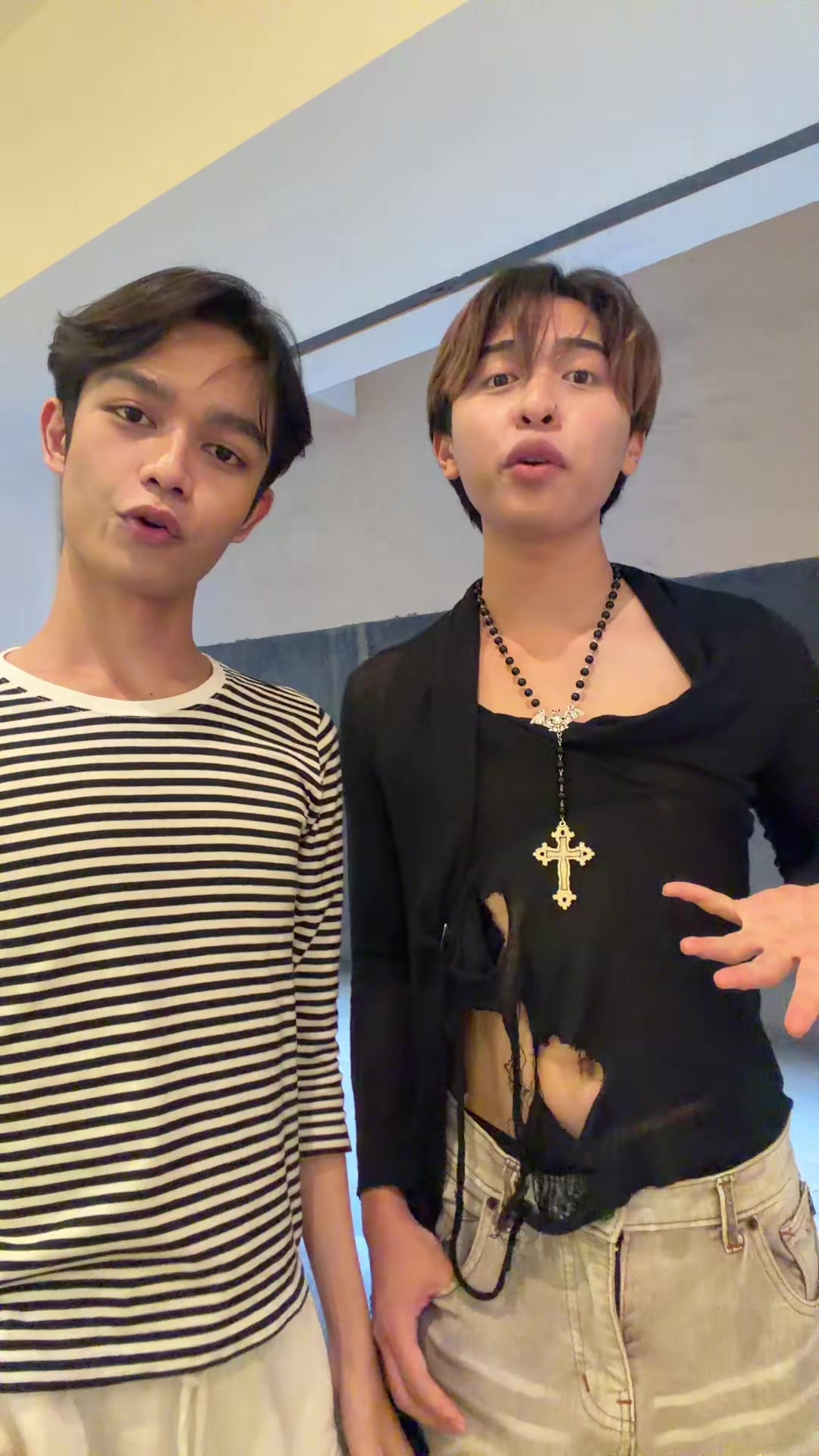 @Qin