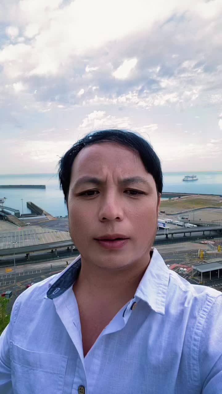 @Dinesh Lingkhim