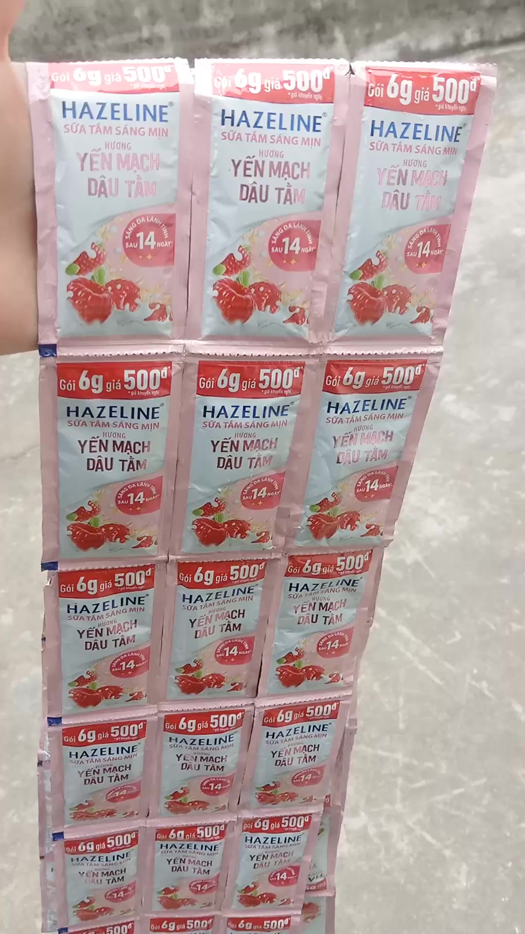 @không biết review
