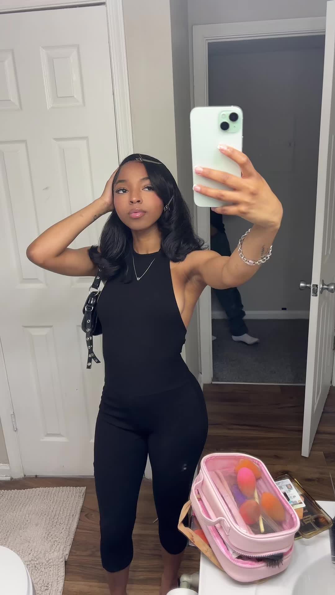 @Simoane
