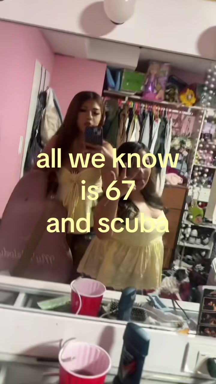 @⃟