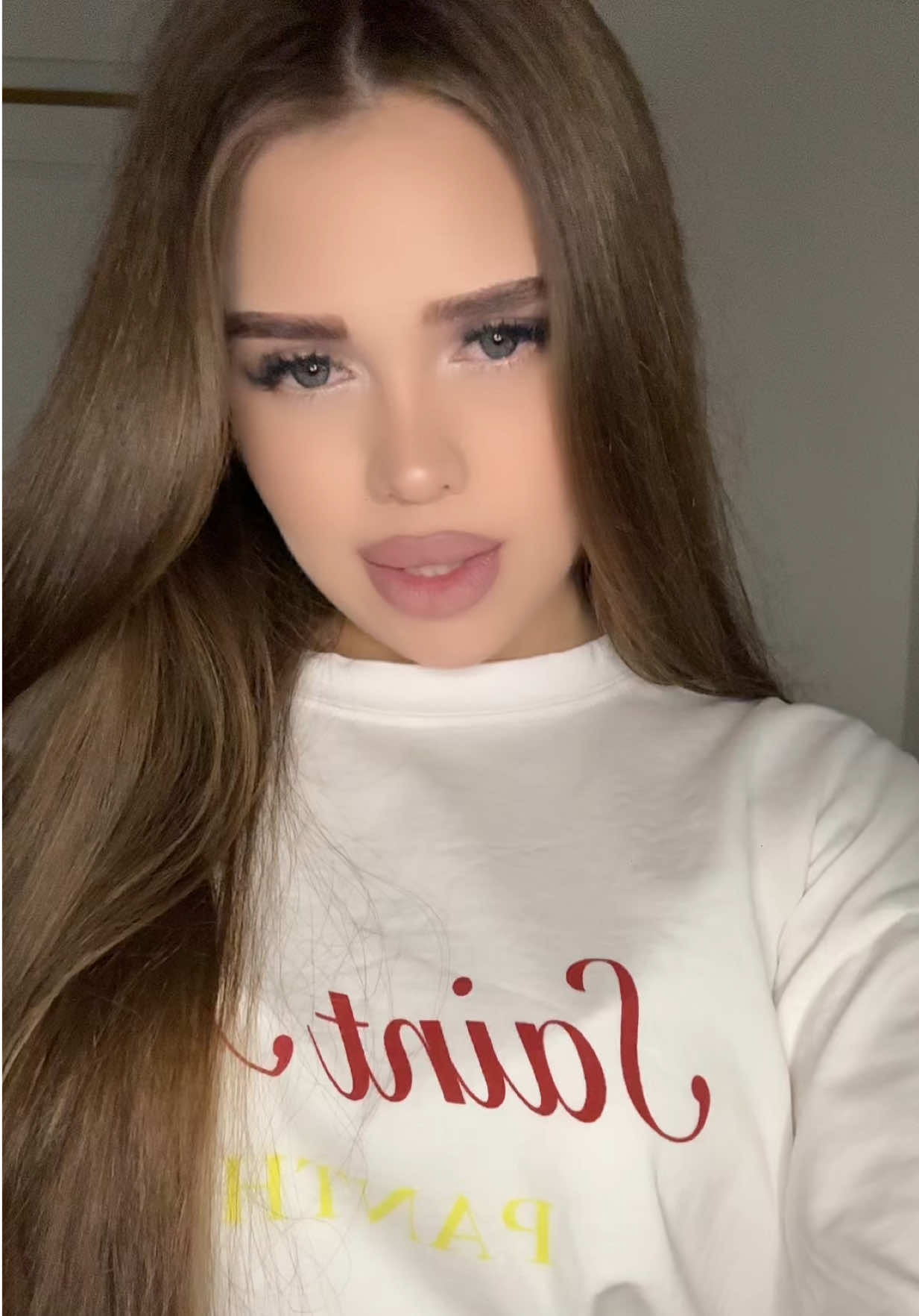@𝐀𝐫𝐢🤍