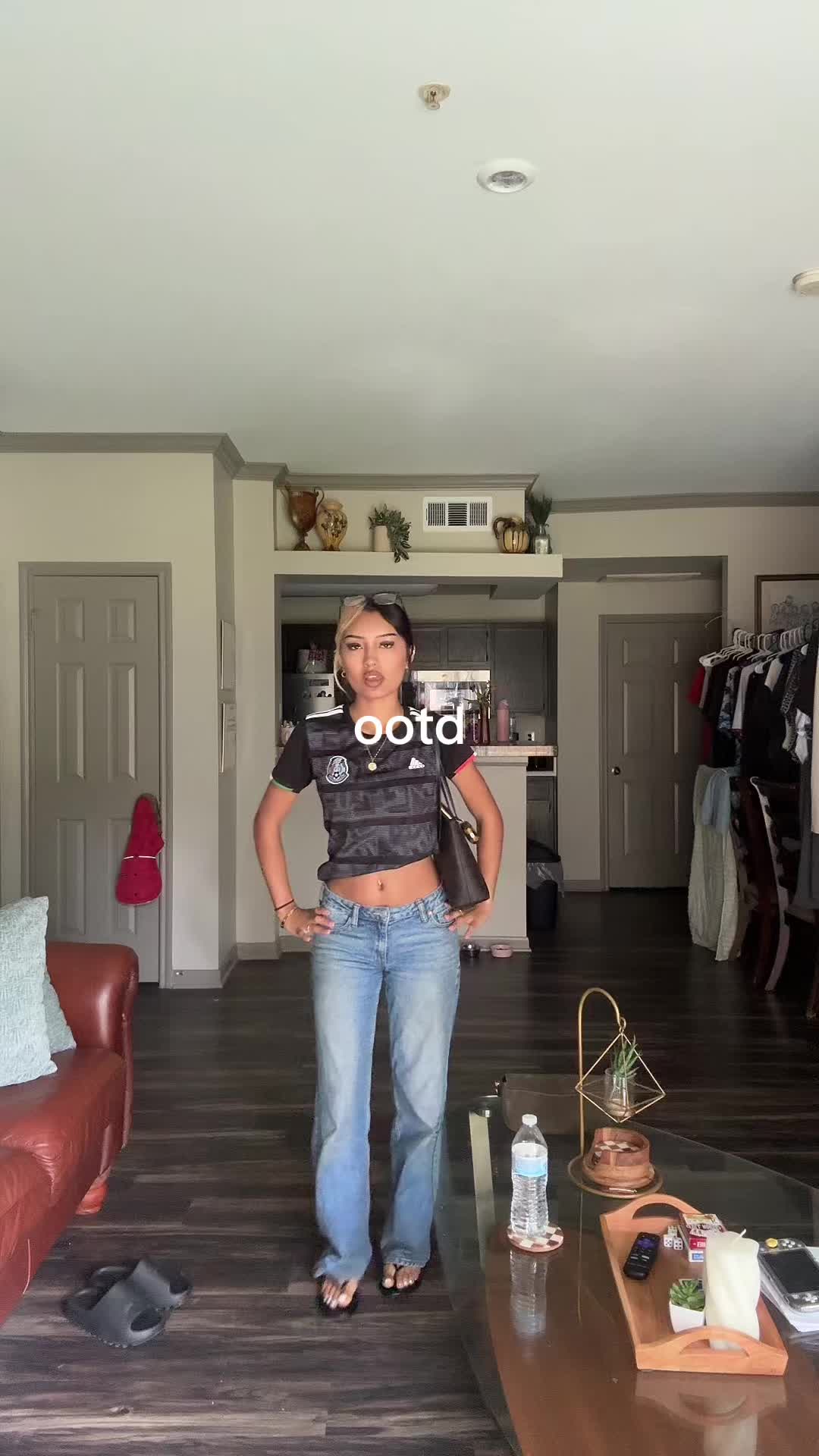 @anevay.jpg