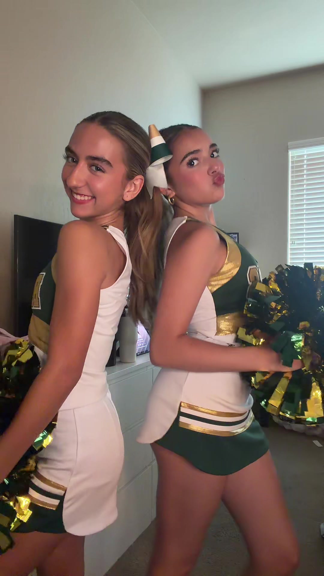 @chlosilv