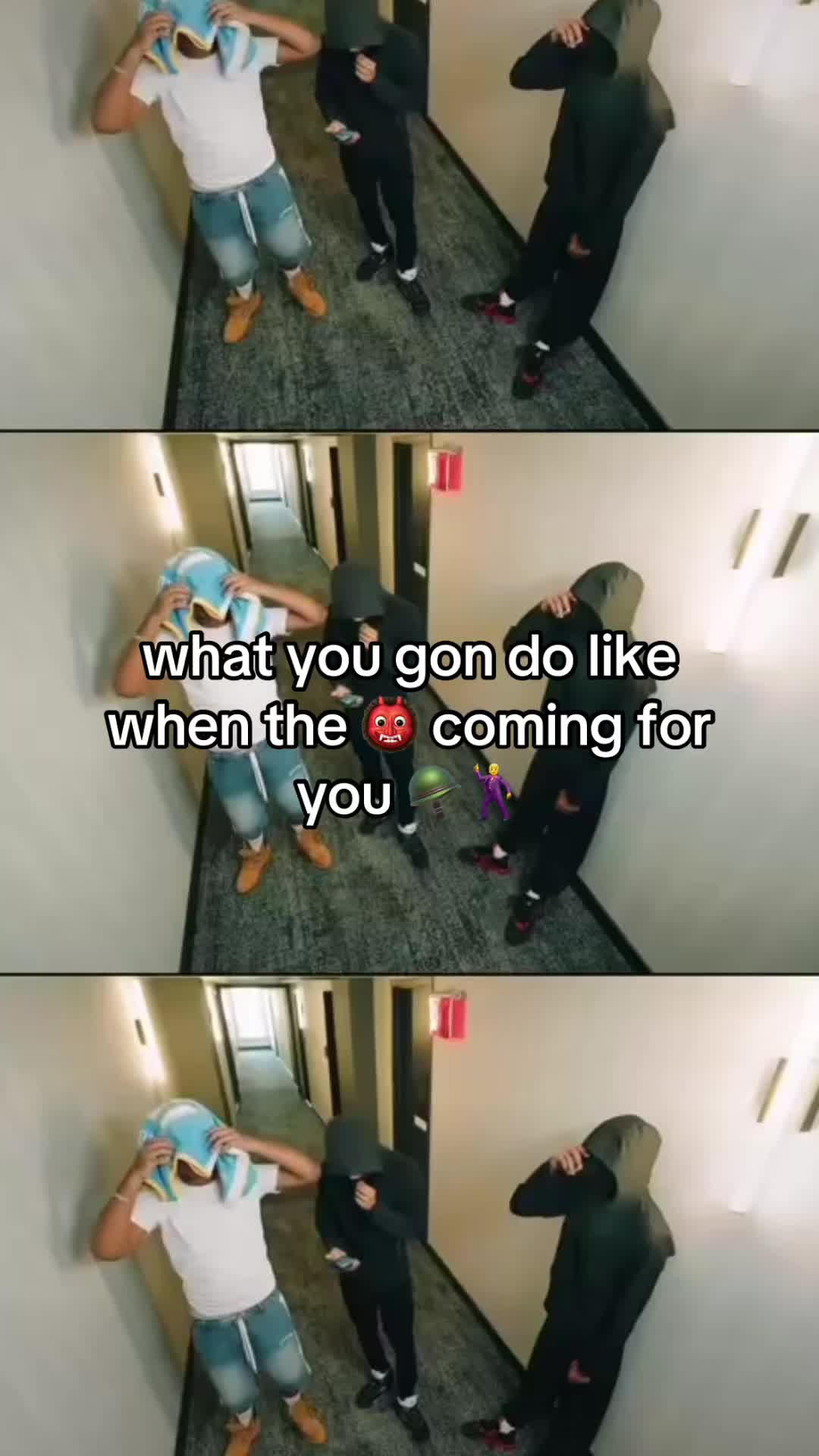 @⃟