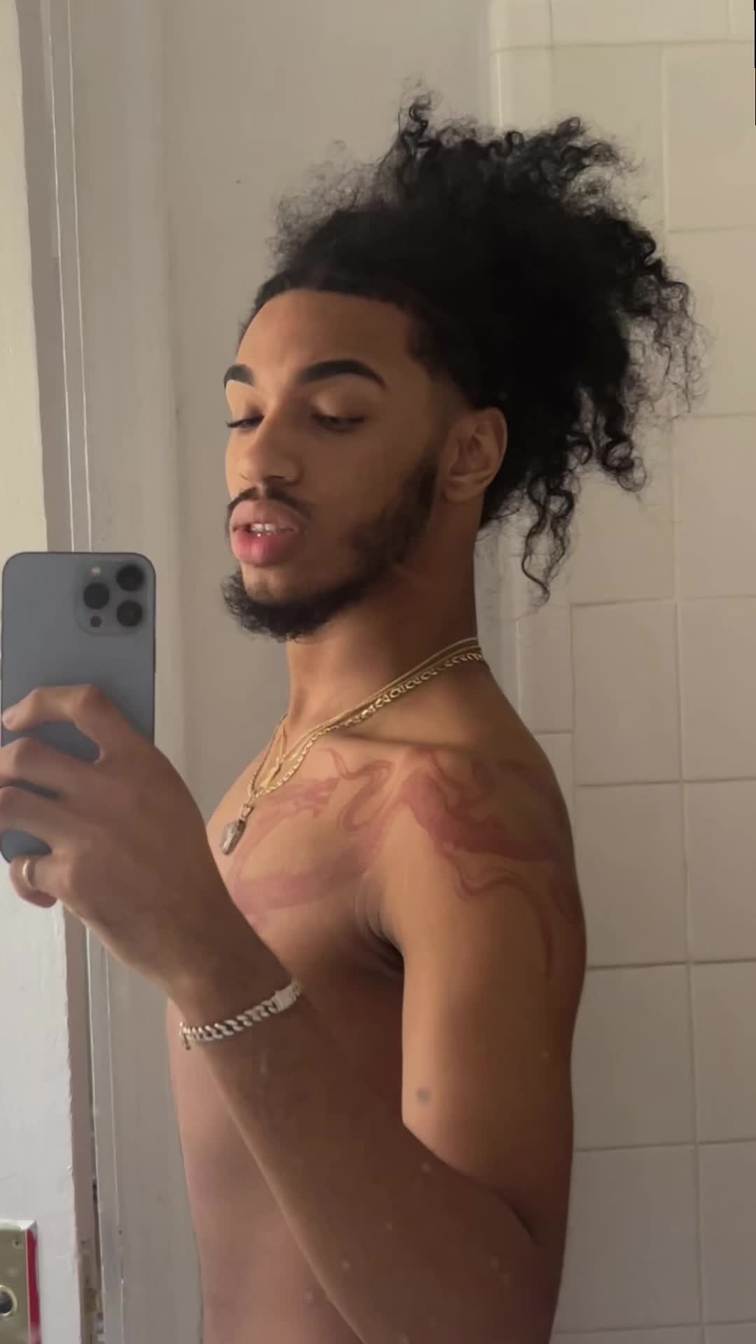 @Romeo_the_hbic