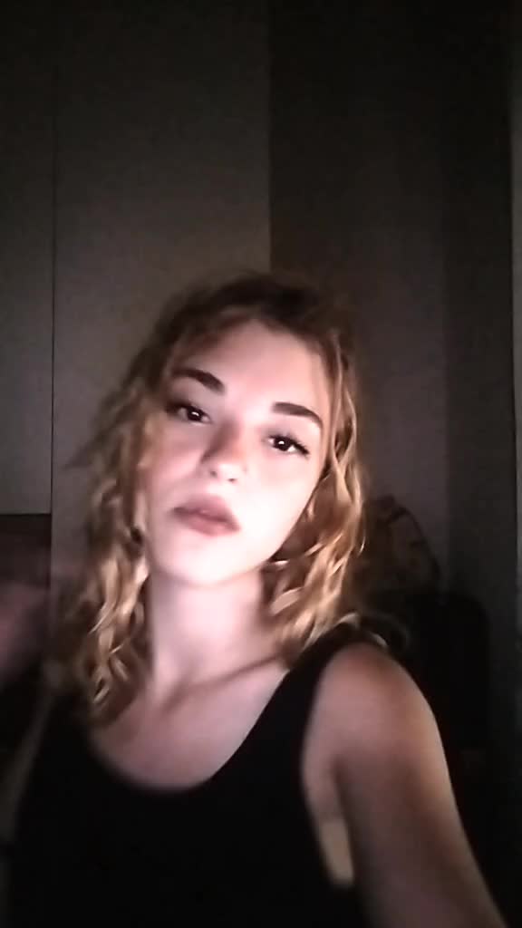 @👸🏼