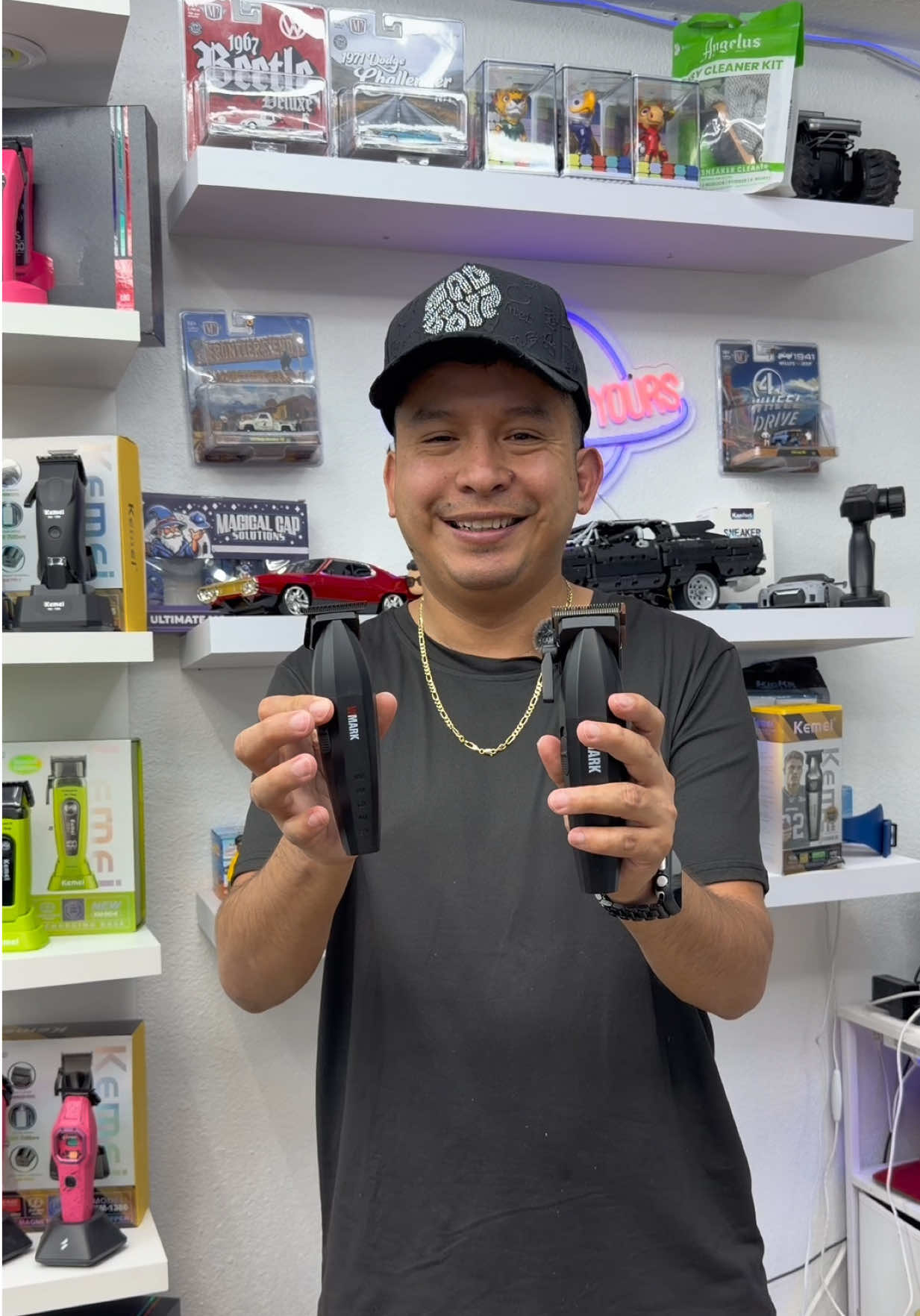 @Jisai Barber