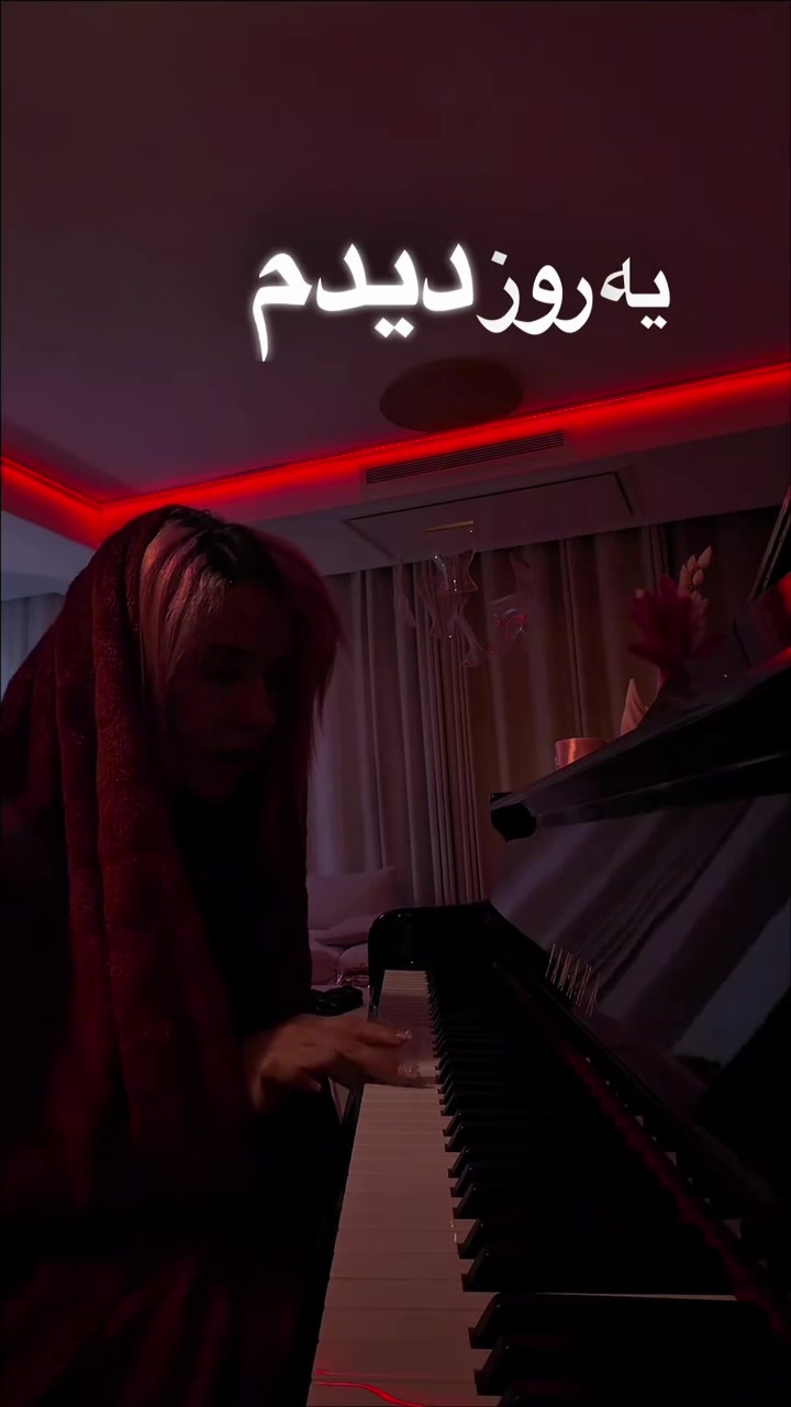 @پریسا پورمشکی PARISA