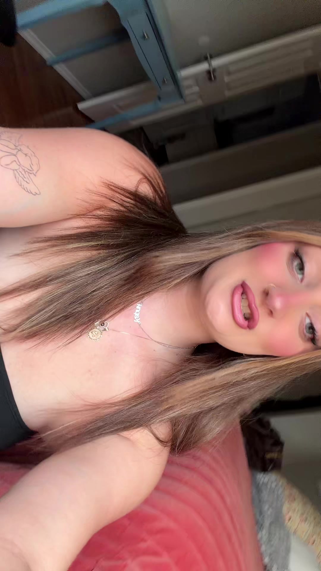 @karlieinbloom