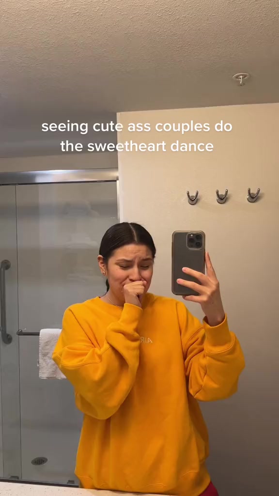 @Paulina Alexis
