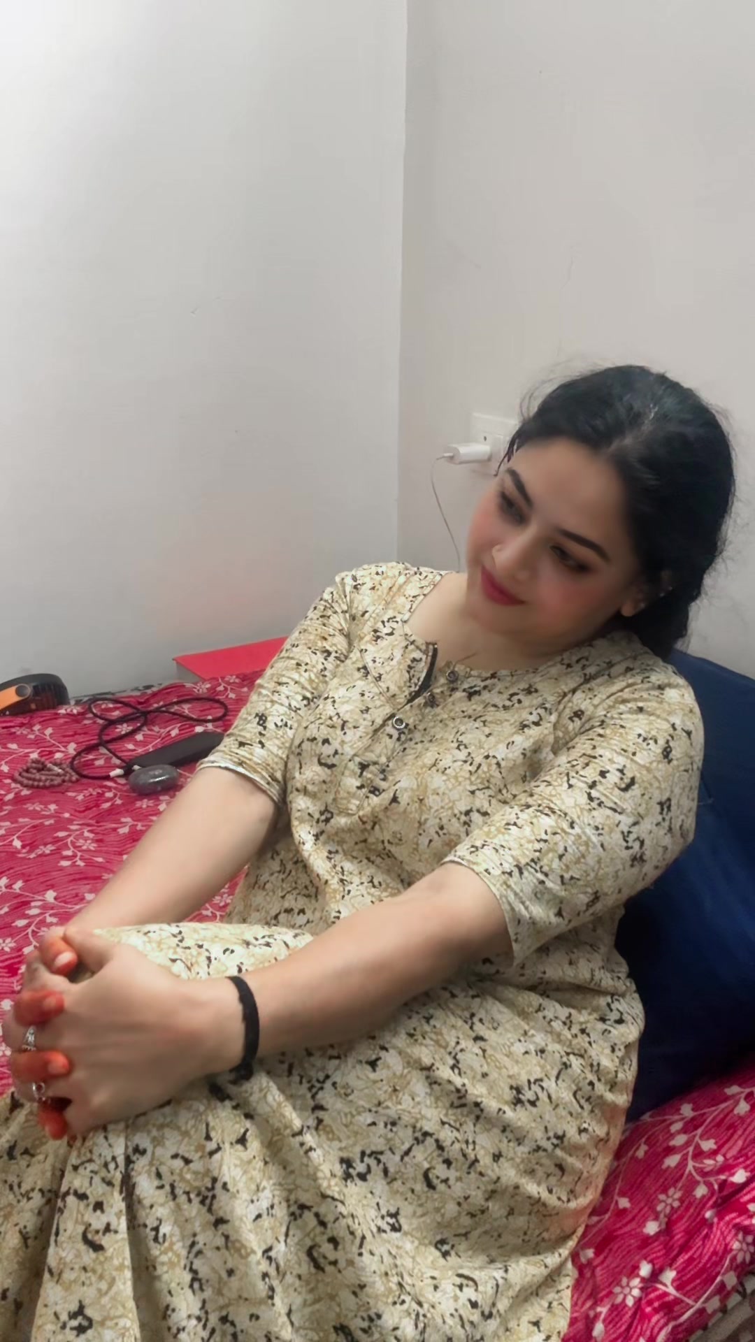 @പോന്നു മിന്നു
