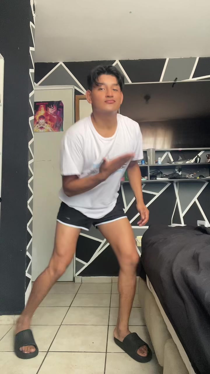 @Chiquis