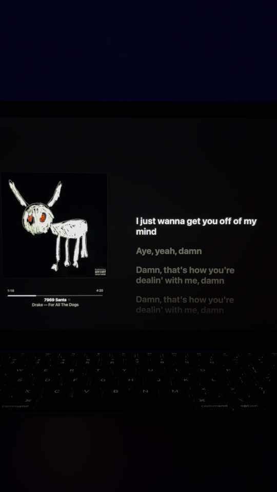 @🎧