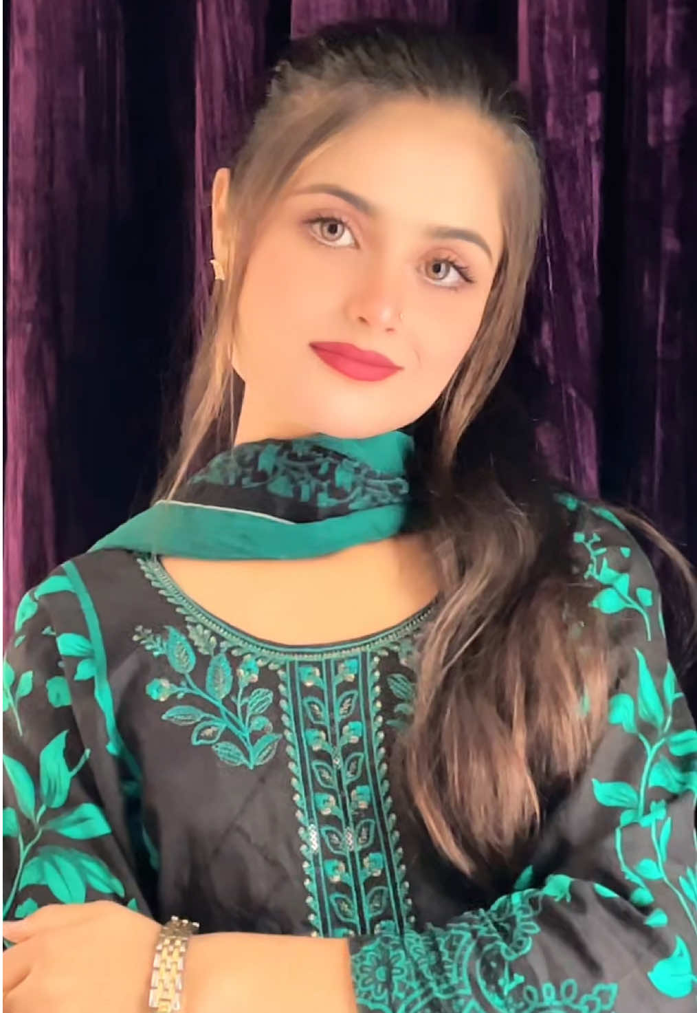 @Faryal_burfat