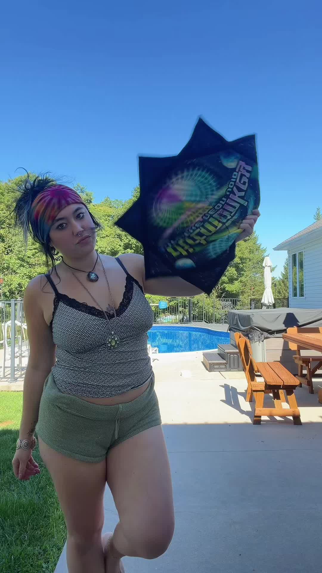@librahippie17