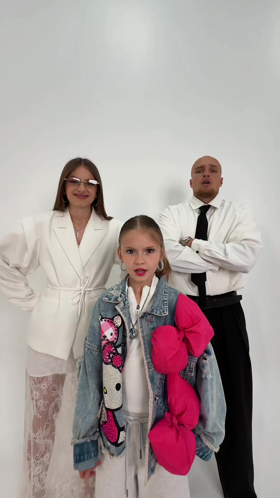 @анджилиша