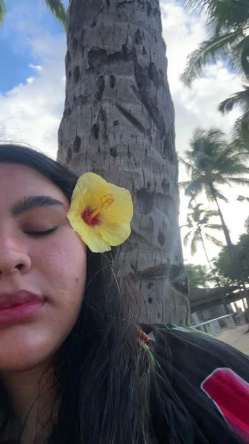 @traumatizedbhaddie