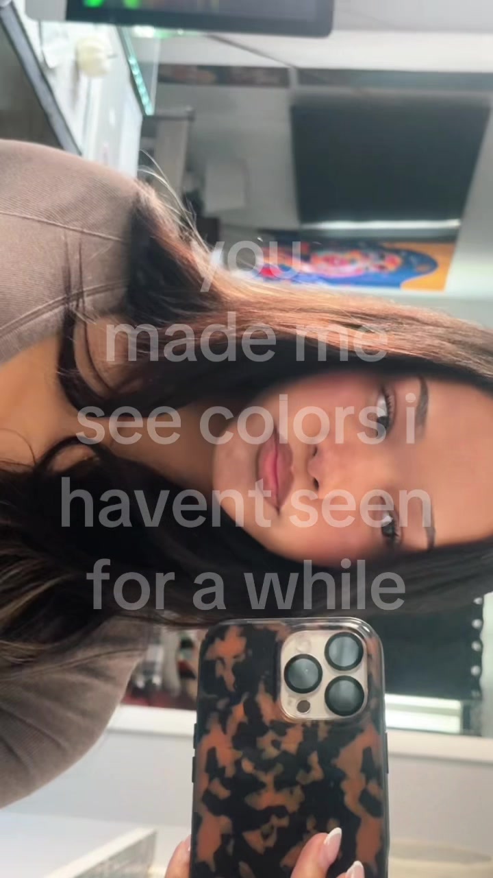 @_kirajohnsonn