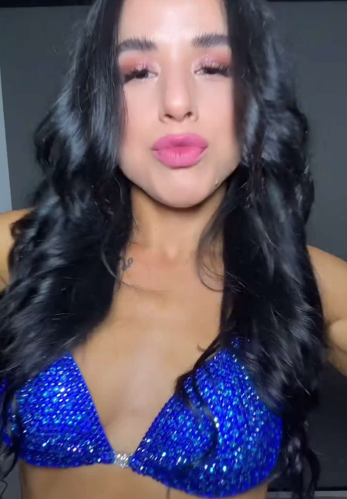 @Gee ✨