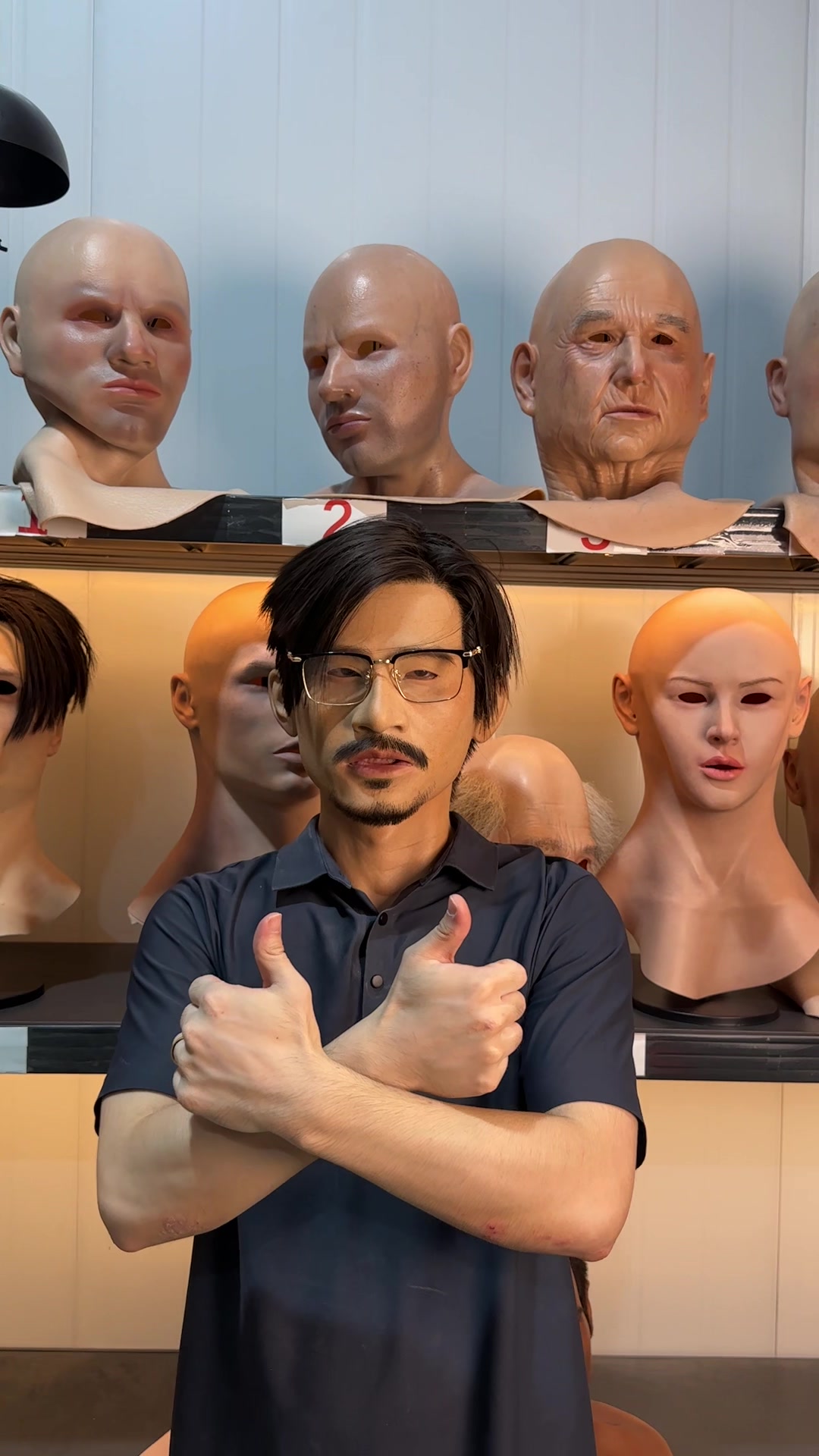 @Lifelikemask