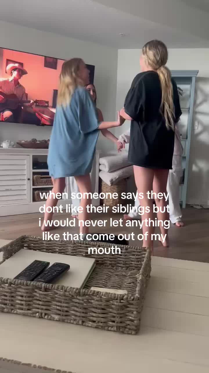 @lily
