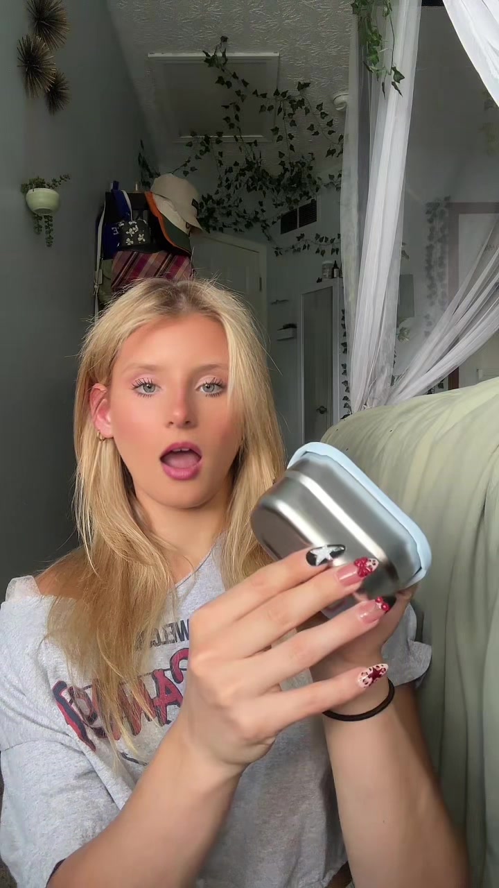 @leah