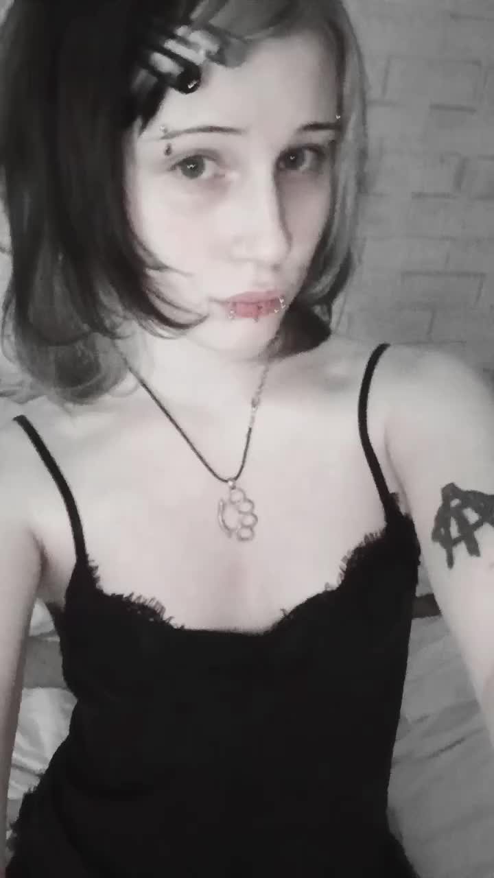@𝔳𝔬𝔩𝔡𝔢𝔪𝔞𝔯𝔞