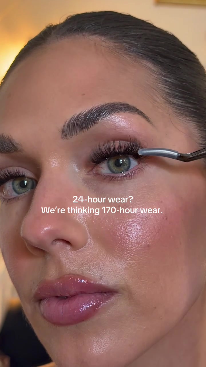 @Clique Lashes And Beauty