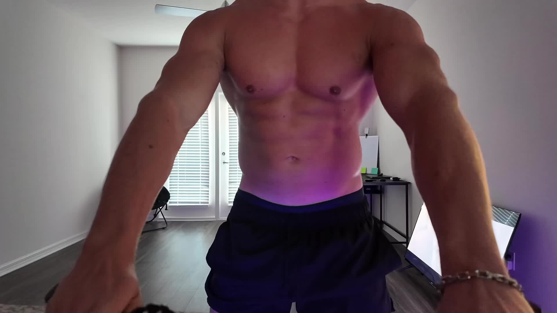 @Orulz