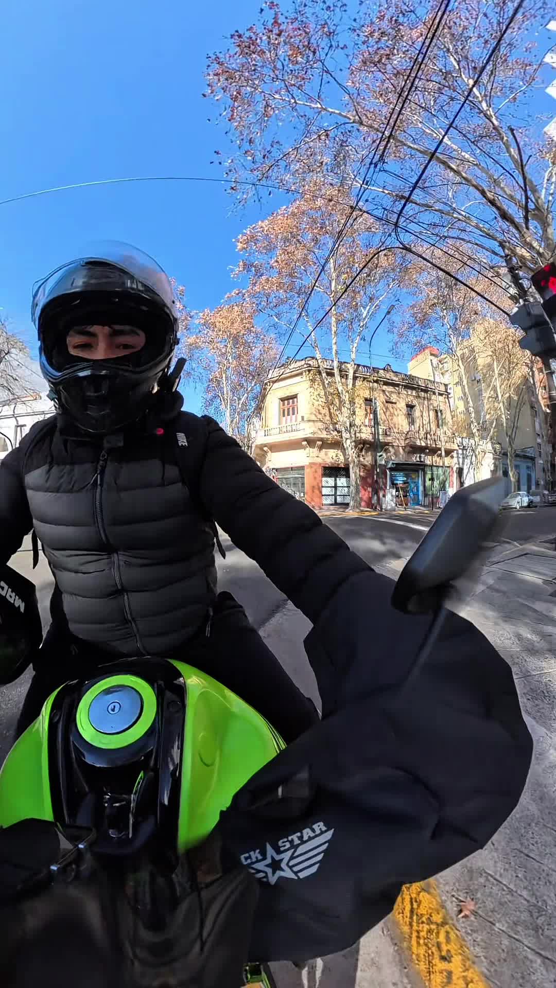 @lauti_motovlog