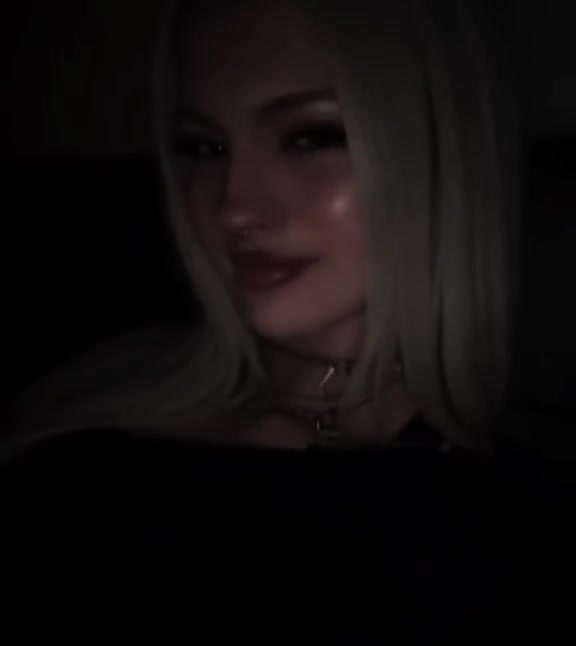 @izzyandalanna