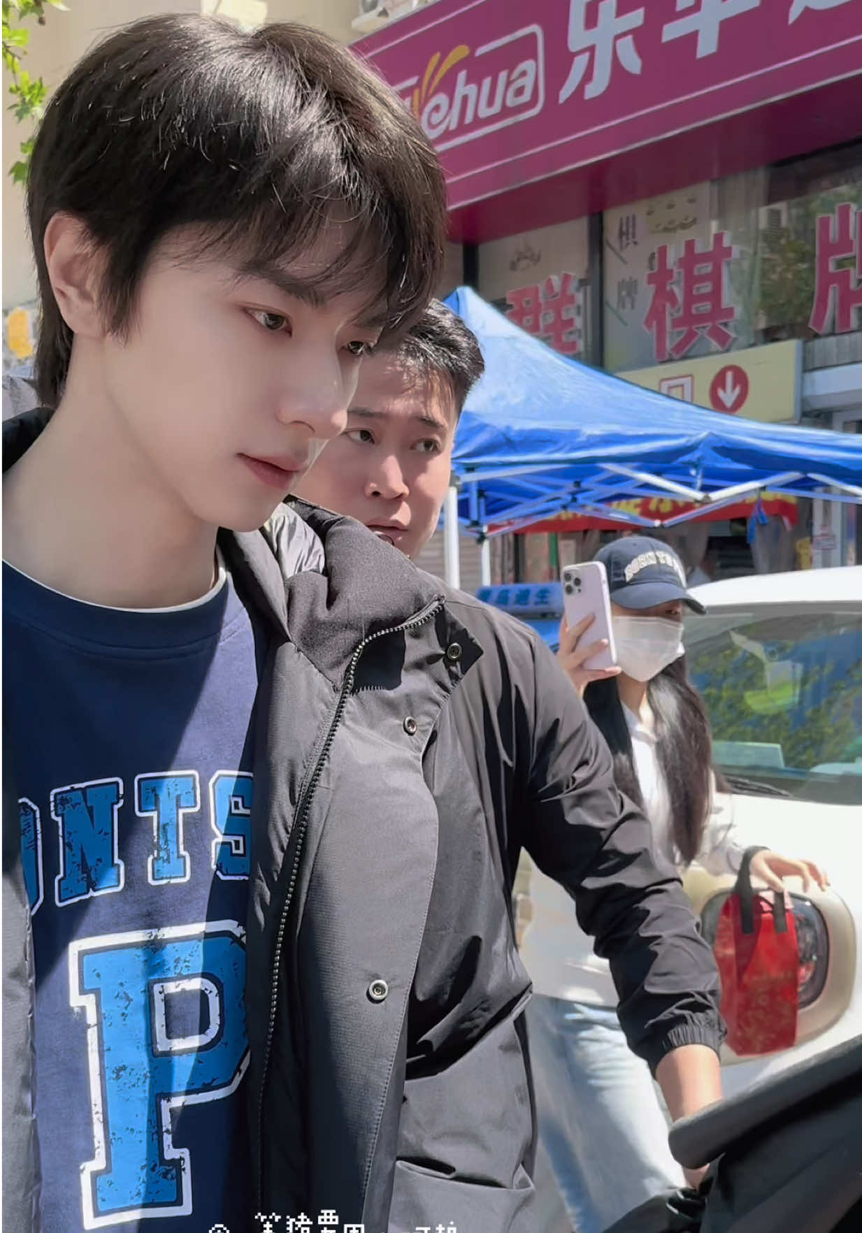 @L&acirc;m Nhất 林一 Lin Yi 🐯 01