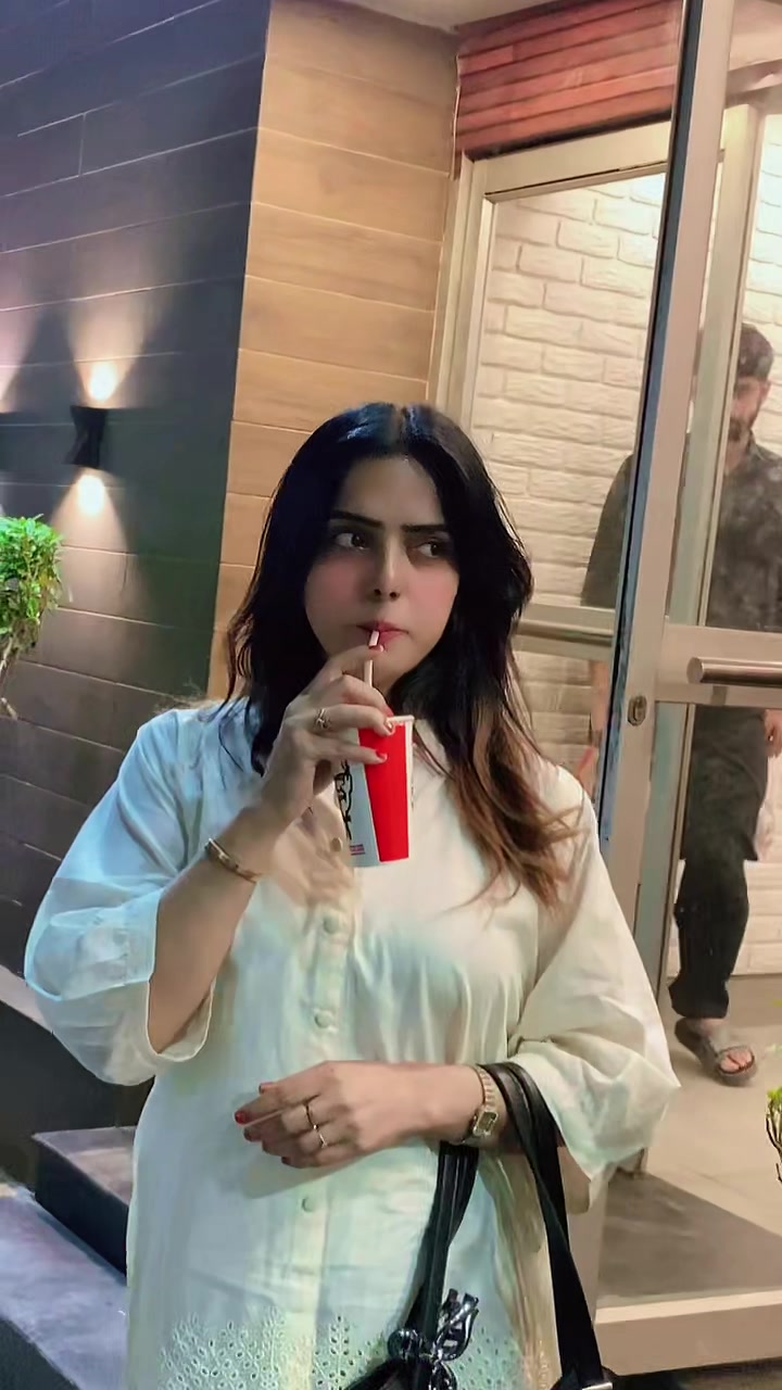 @🌺SABA SHAH🌺