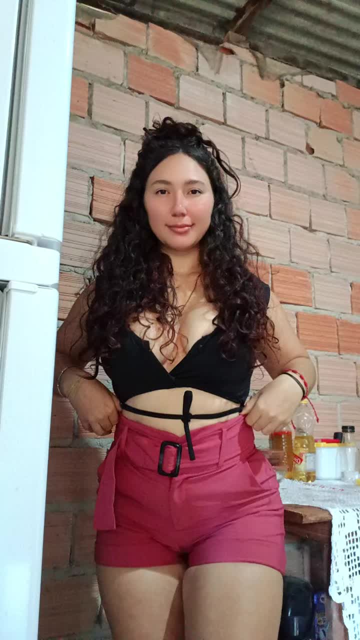 @Annycollares🦋