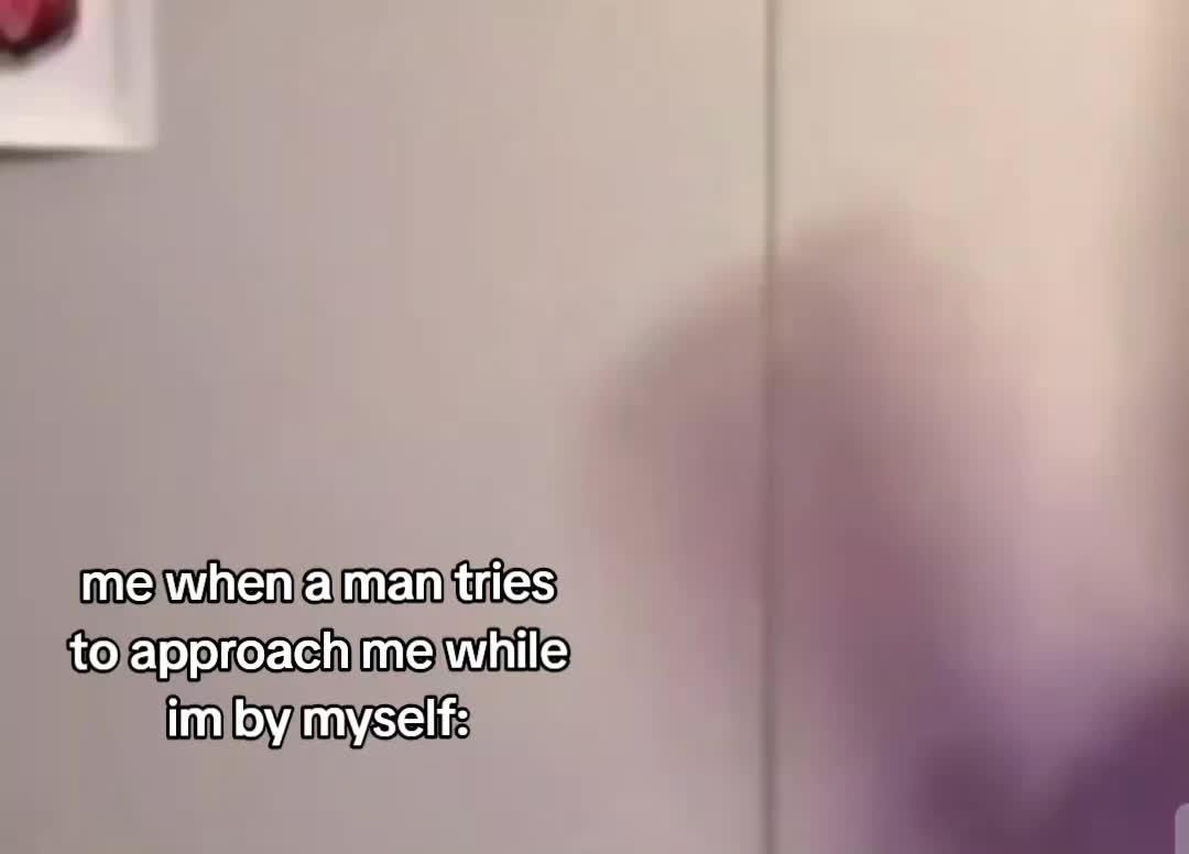 @MoistGranny🦇