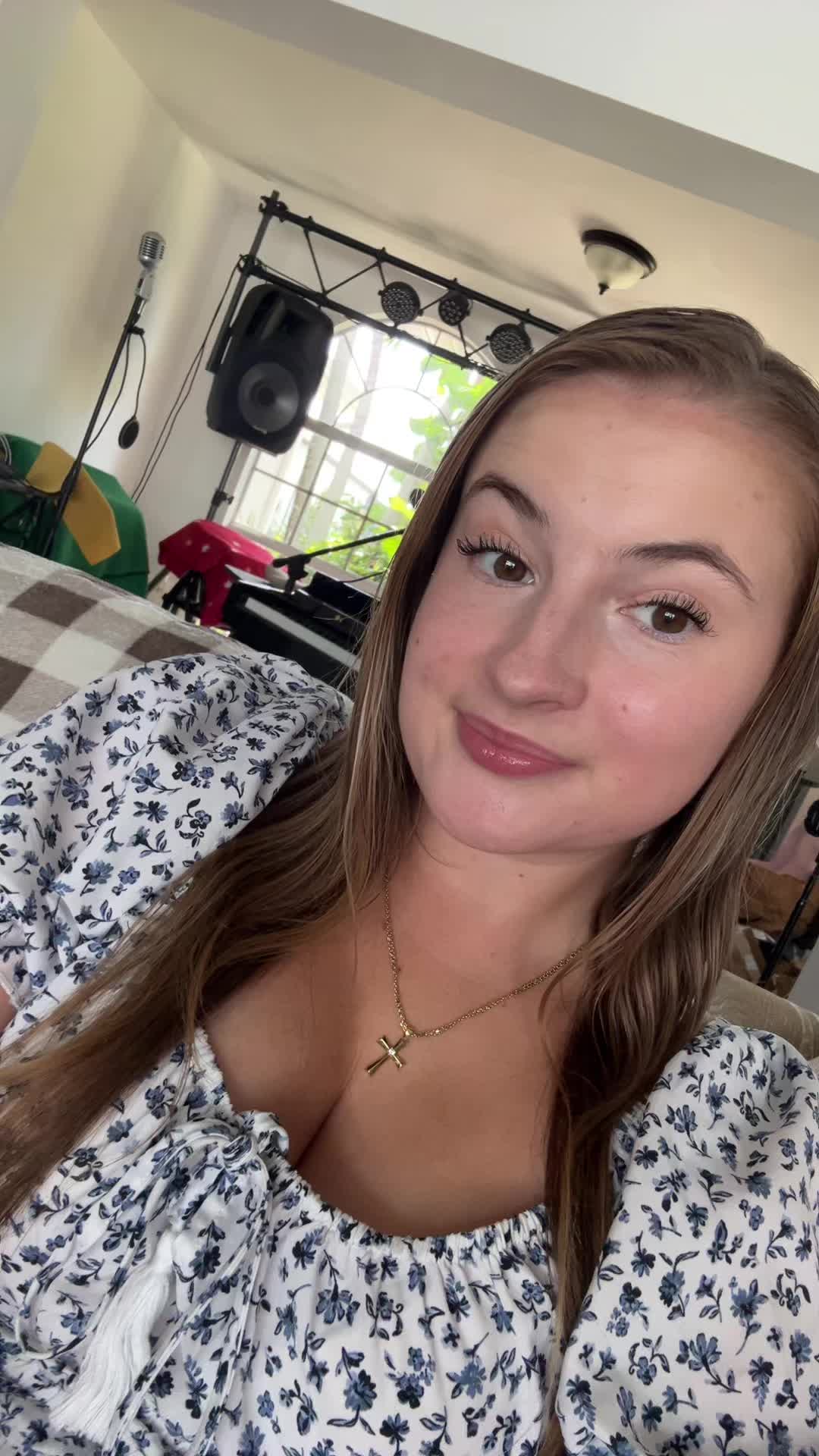@Nicole