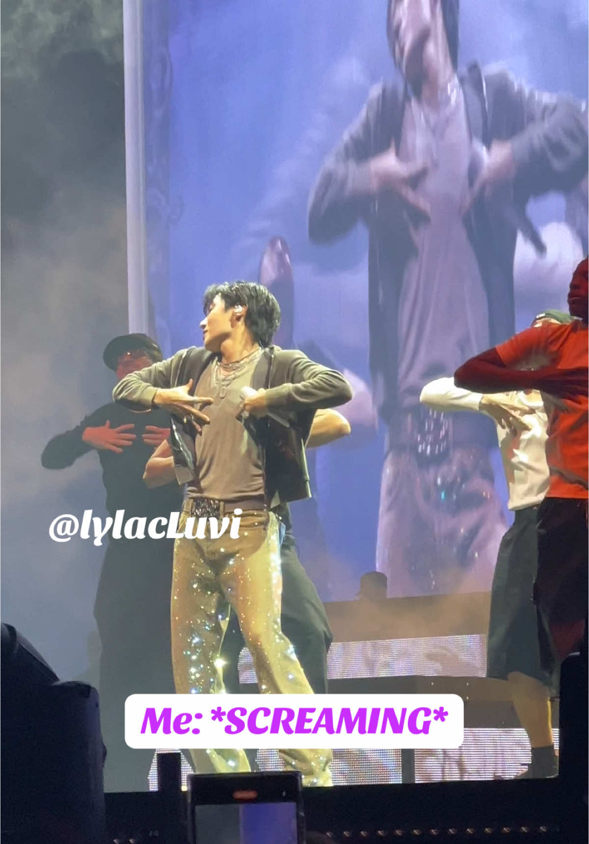 @Luvi♡