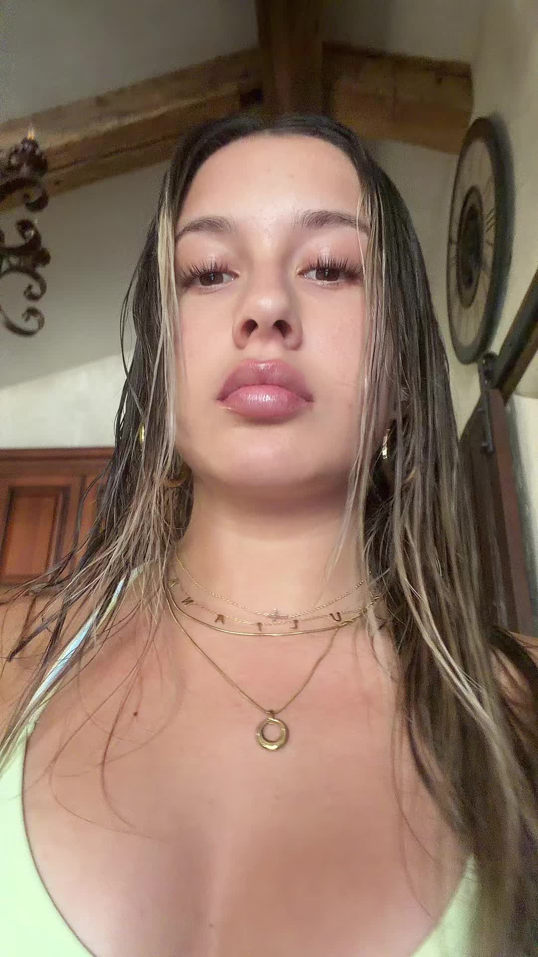 @YULIANA