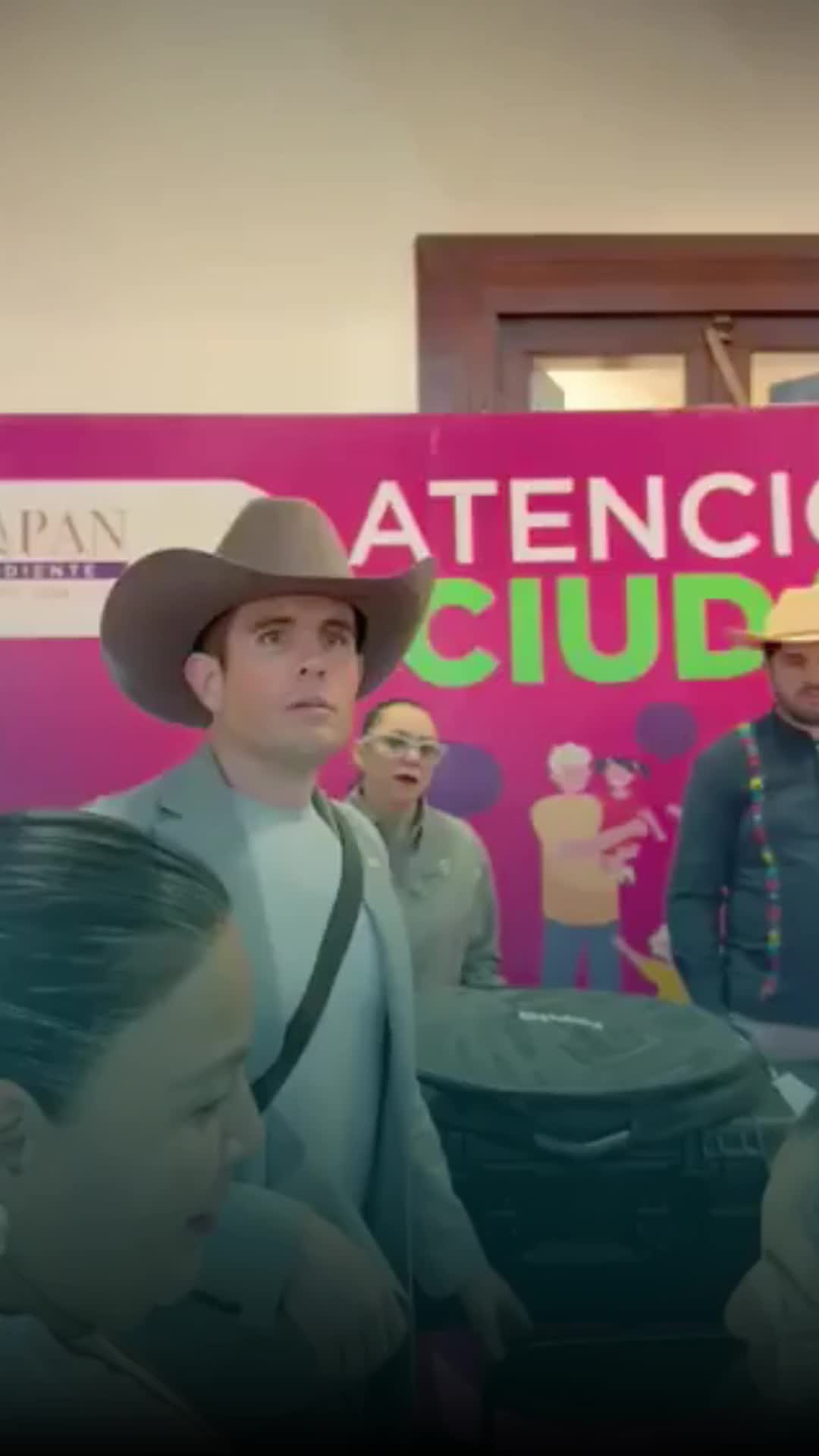 @Entre l&iacute;neas
