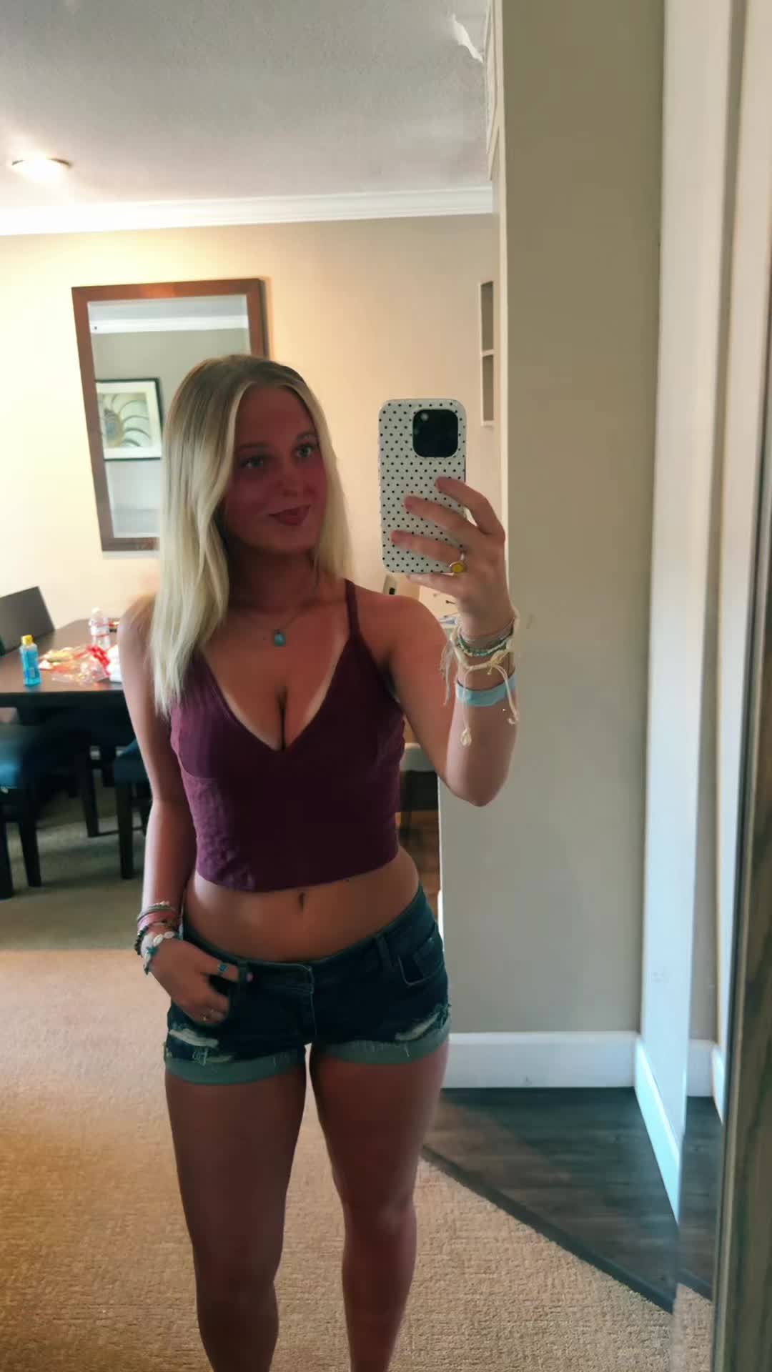 @alexiejanee