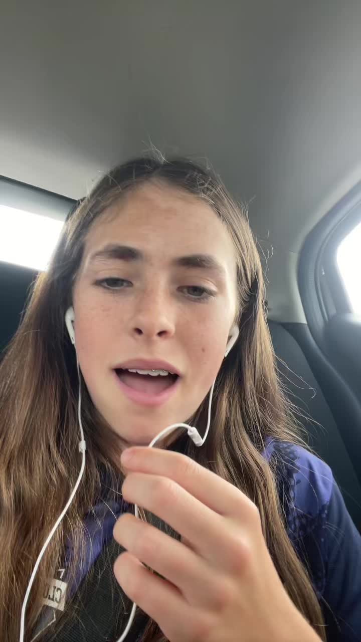 @Ellie Belly