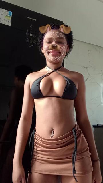 @🧜🏻&zwj;♀️