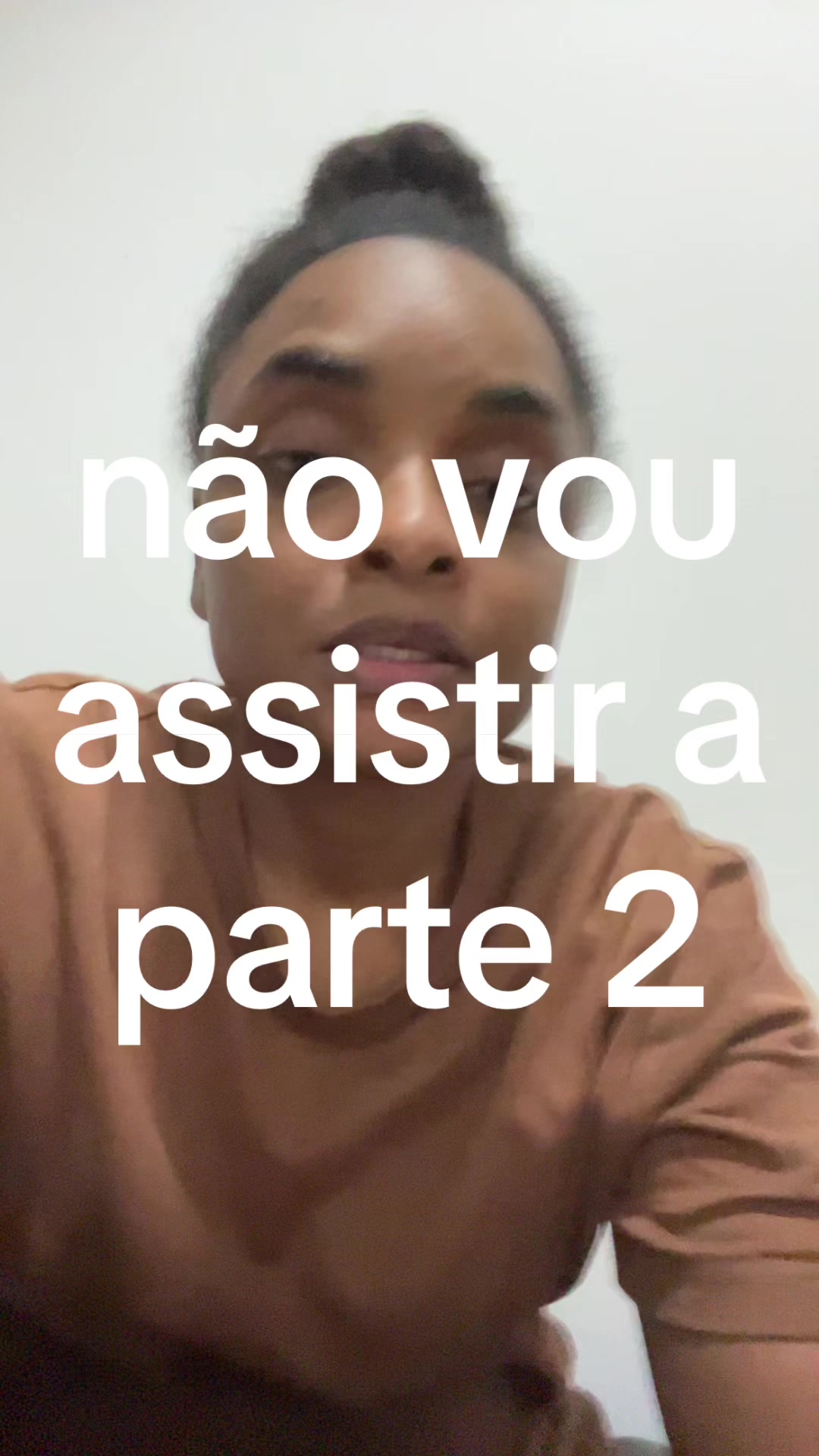 @Esthela