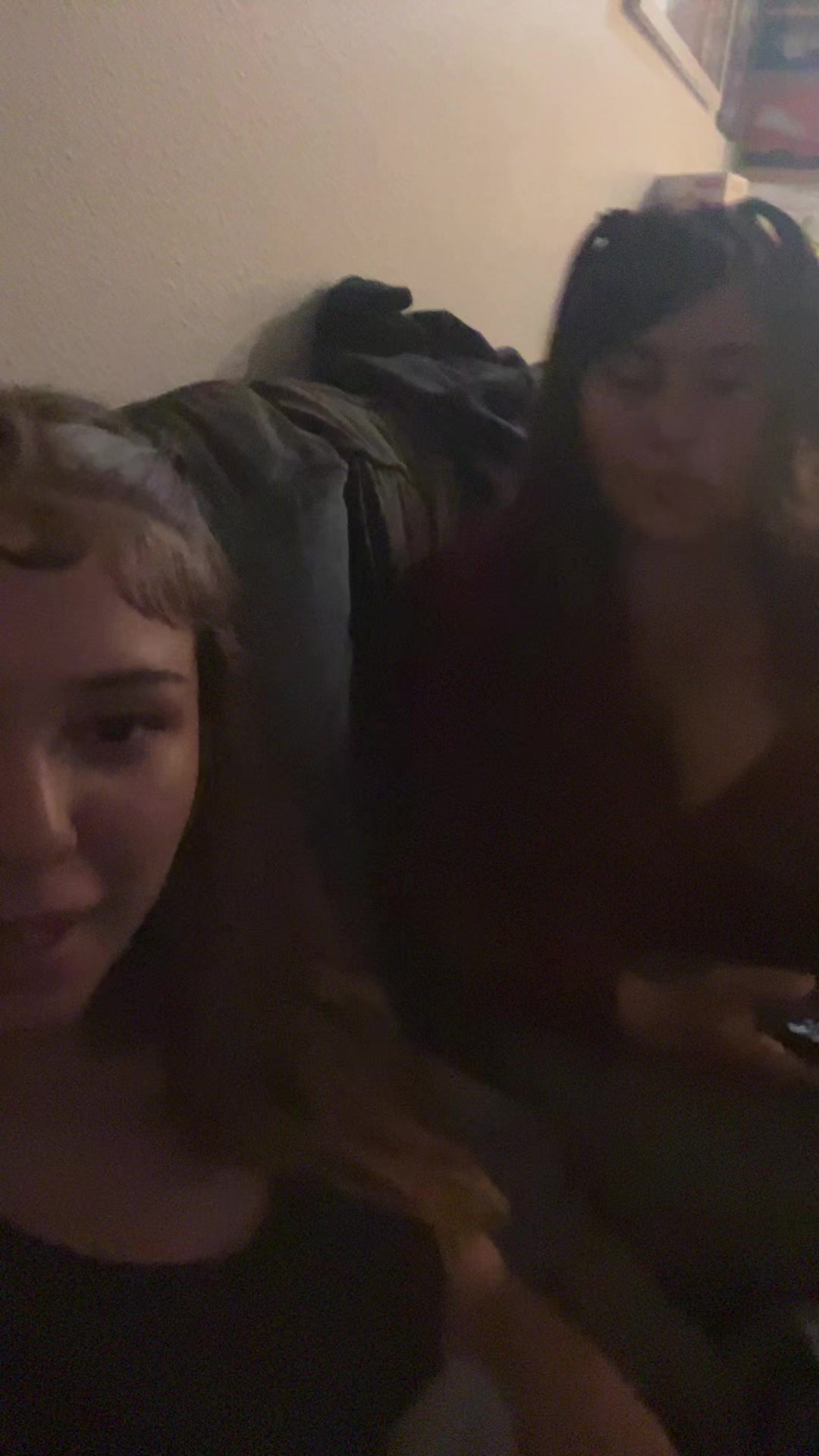 @🧟