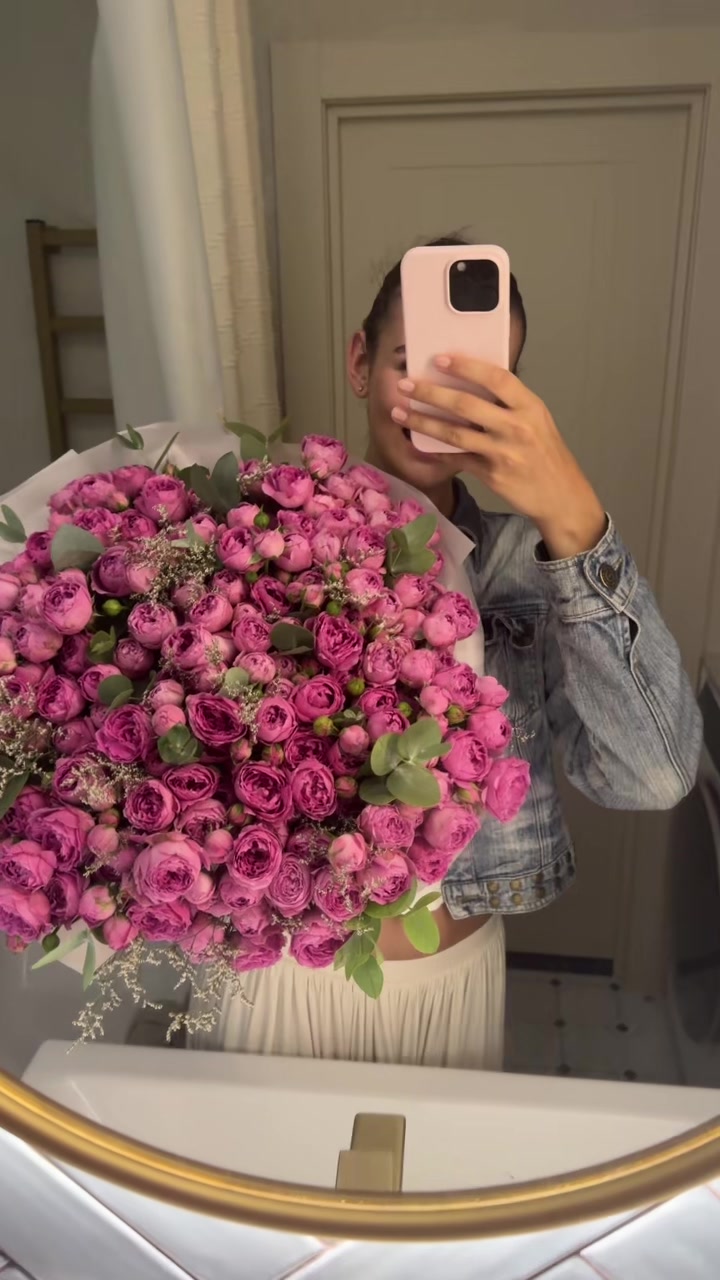 @лиза