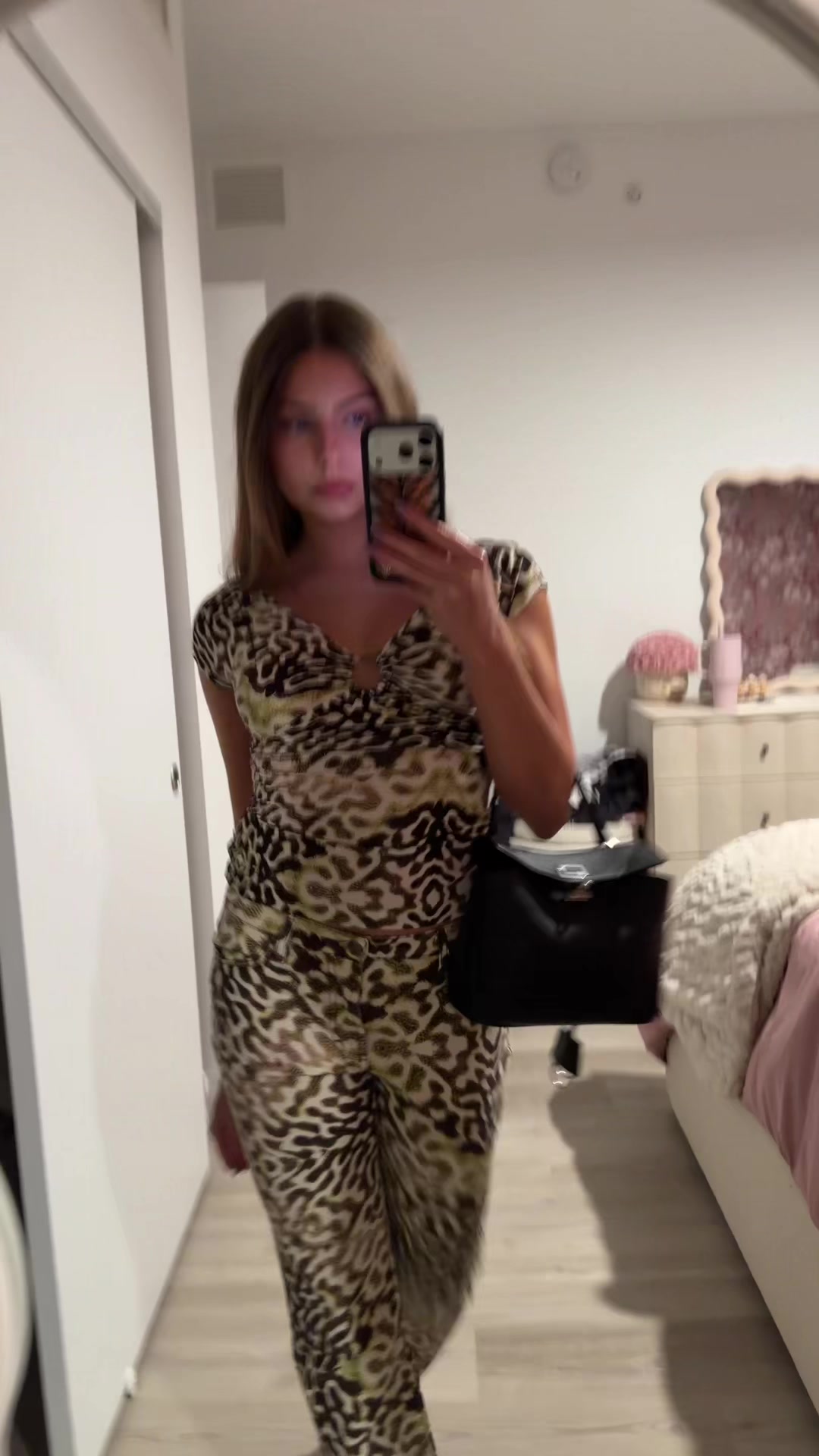 @Nina Tomasello